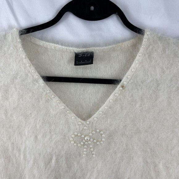 Cream V-Neck Knit Sweater - Picture 5 of 11